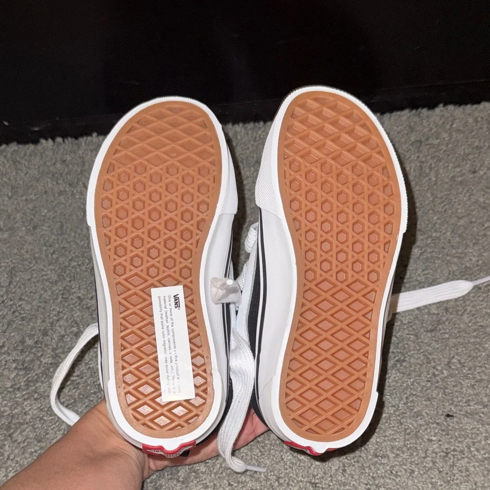 Kids Black and White Vans - Picture 4 of 7